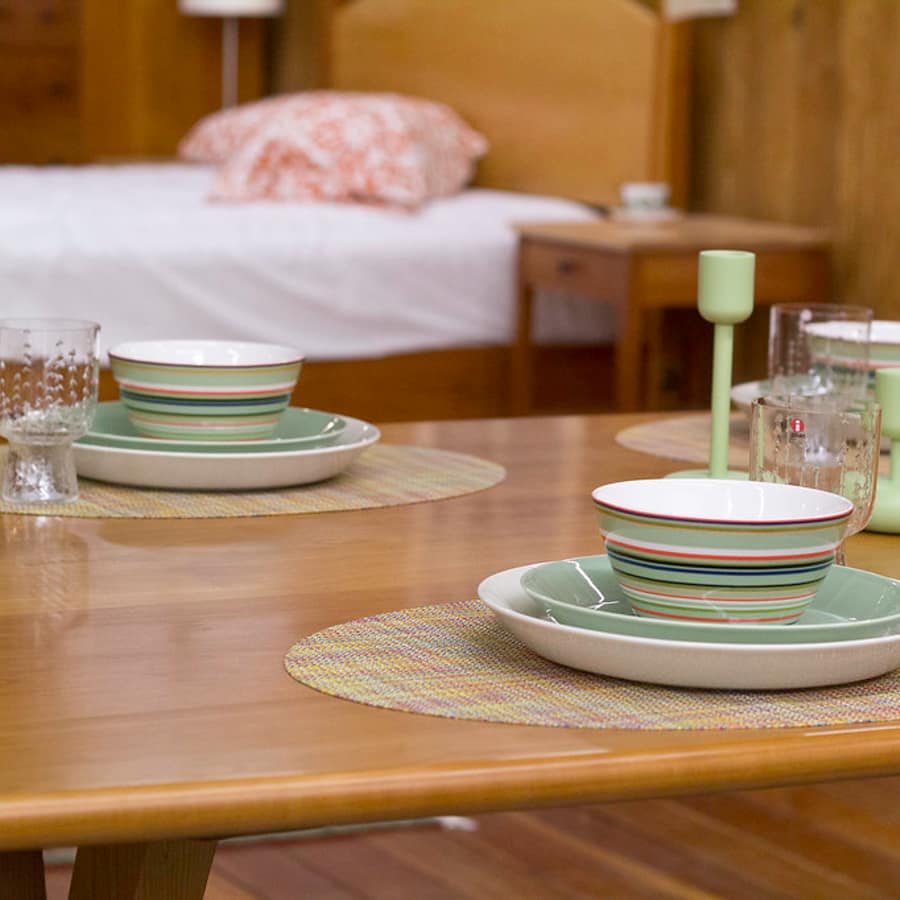 Granite Couples Dinnerware Gift Bundle